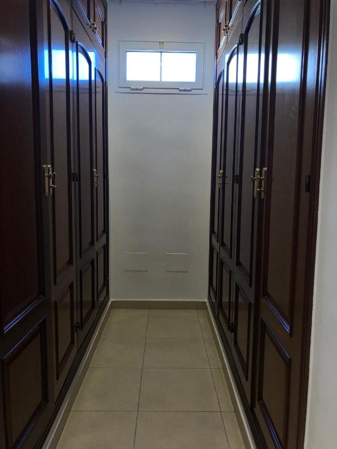 Duque Nest Hostel Адехе Екстериор снимка