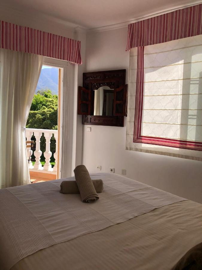 Duque Nest Hostel Адехе Екстериор снимка