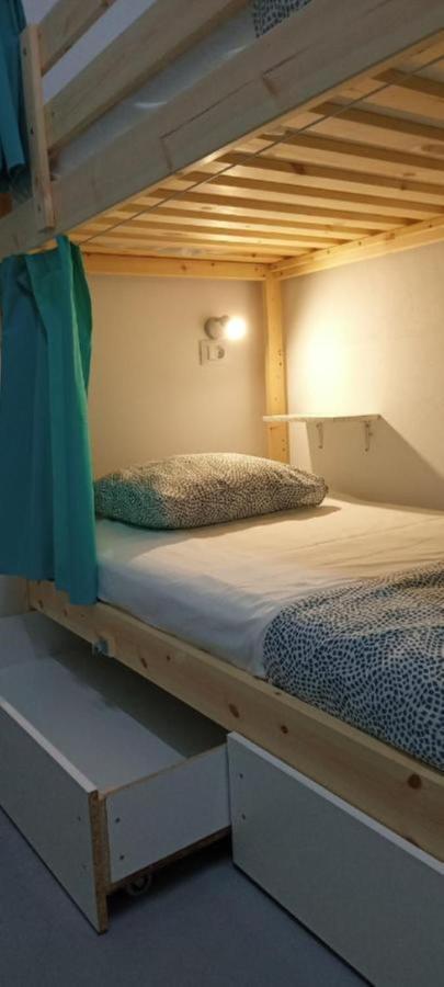 Duque Nest Hostel Адехе Екстериор снимка