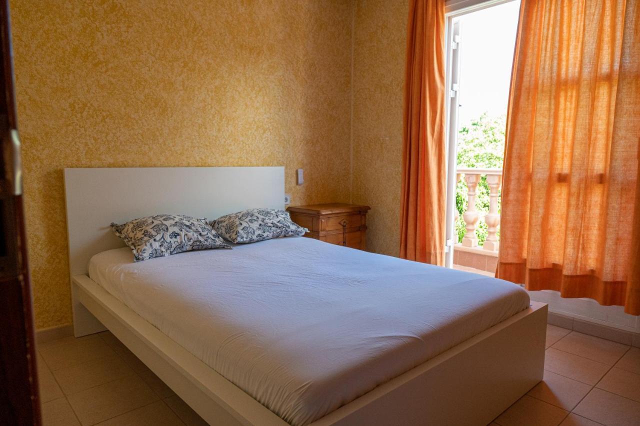 Duque Nest Hostel Адехе Екстериор снимка
